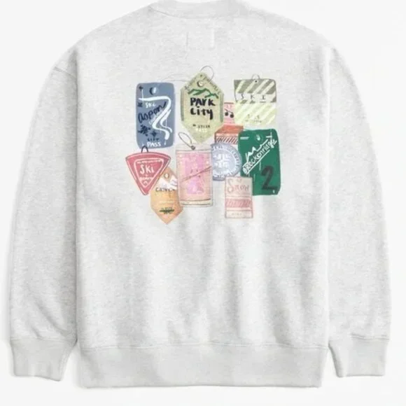 Abercrombie and Fitch Apres Ski Club Crewneck Sweatshirt Small viral - Picture 3 of 6